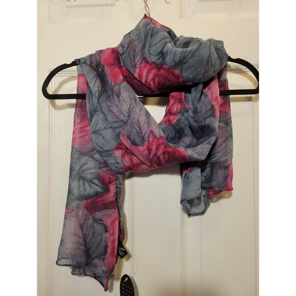 NWT Julia Scarf Roses on Gray Floral Background 70in X 25in - Picture 1 of 4